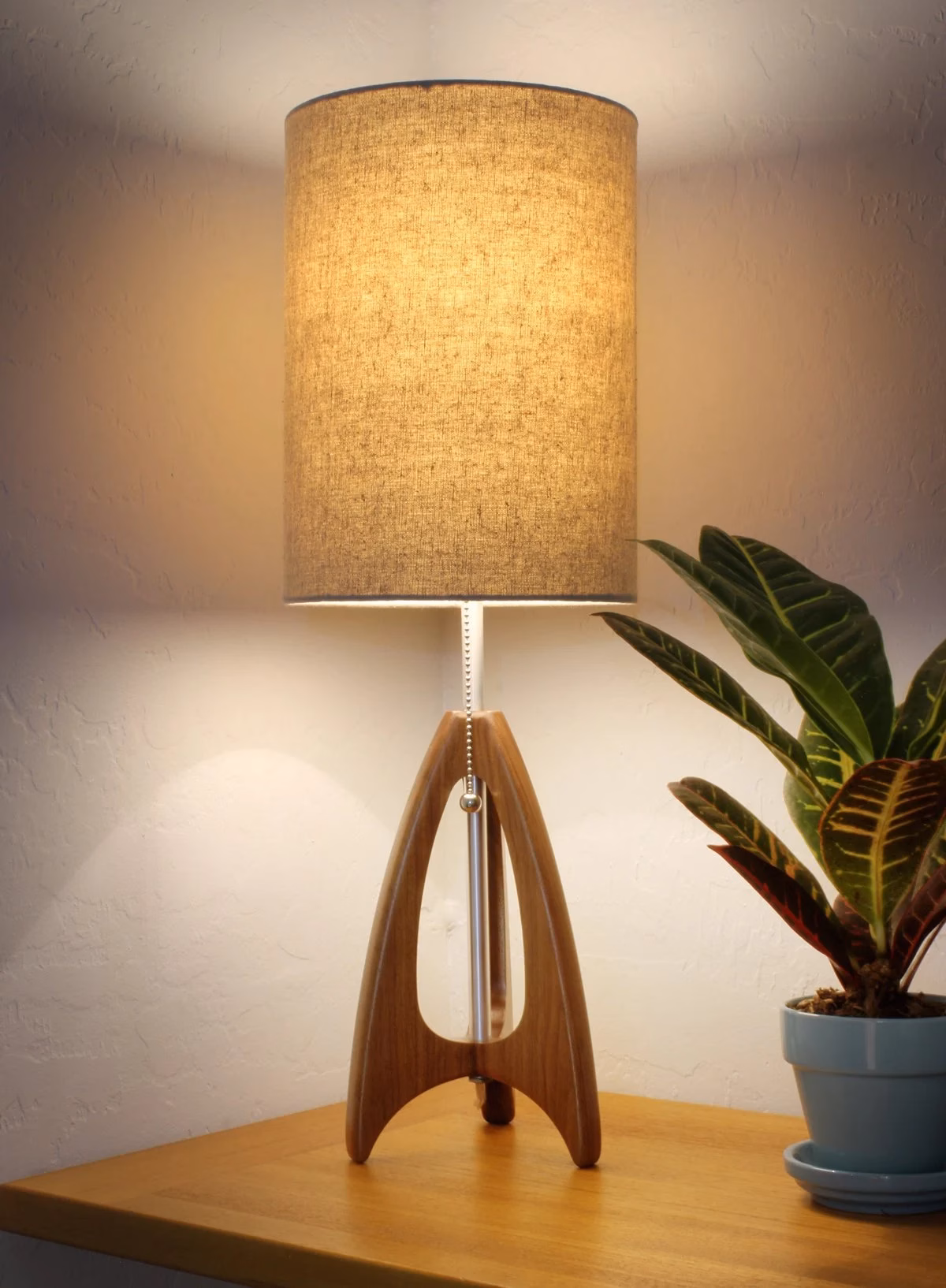 adrian lamp 2
