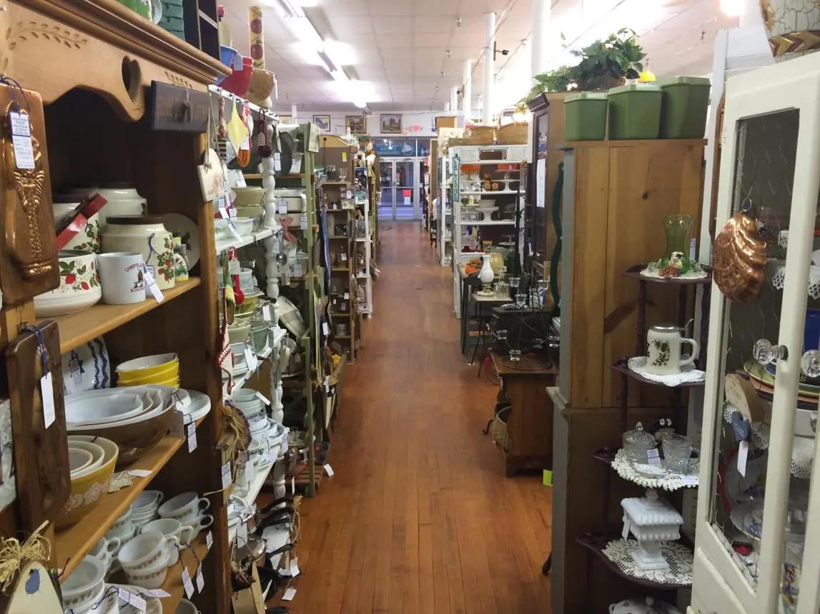 antiquemall